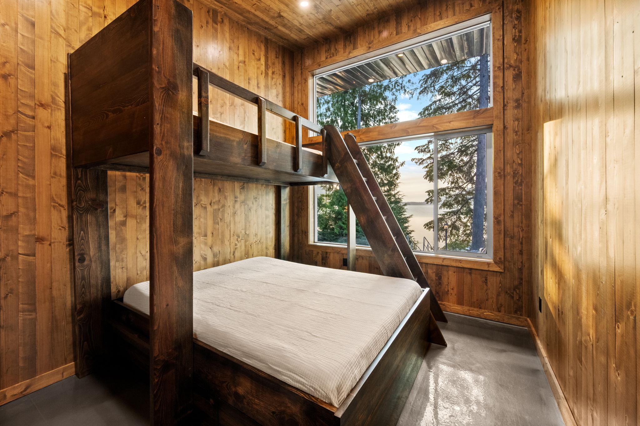  Photo 105