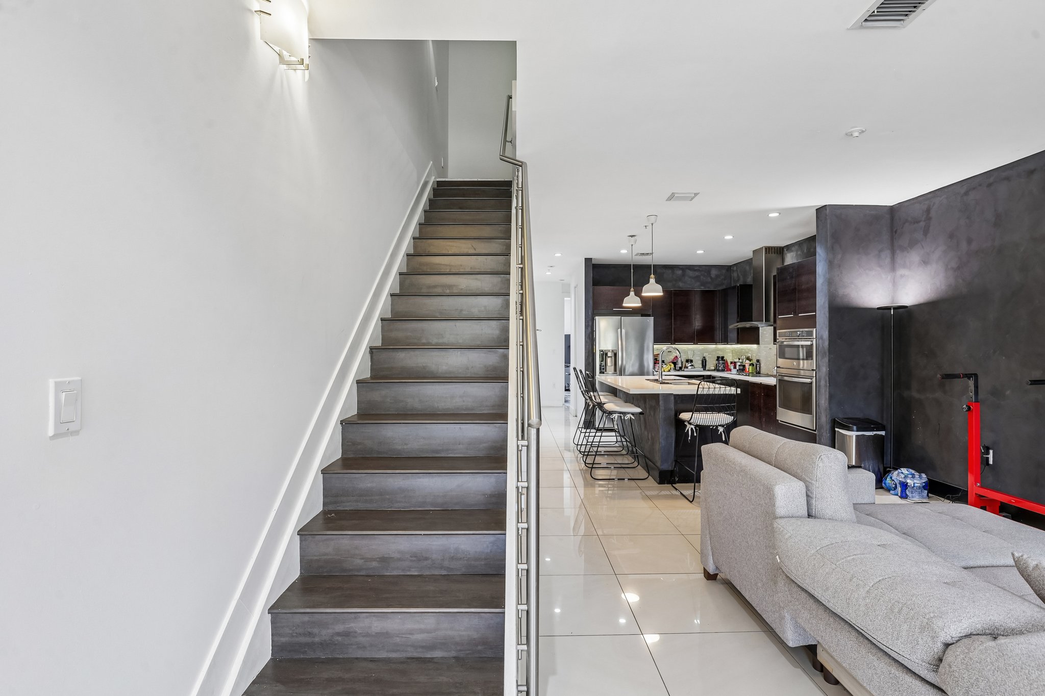 NW 63rd Terrace 203-S0706-005.jpg