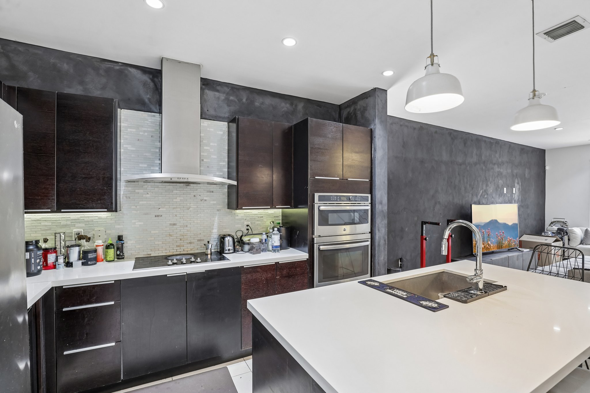 NW 63rd Terrace 203-S0706-017.jpg
