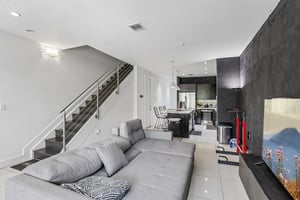NW 63rd Terrace 203-S0706-007.jpg