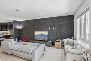 NW 63rd Terrace 203-S0706-008.jpg
