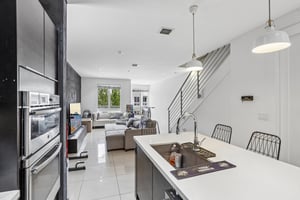 NW 63rd Terrace 203-S0706-013.jpg