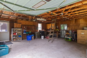  Photo 48