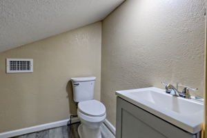  Photo 34