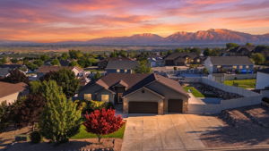  Photo 0
