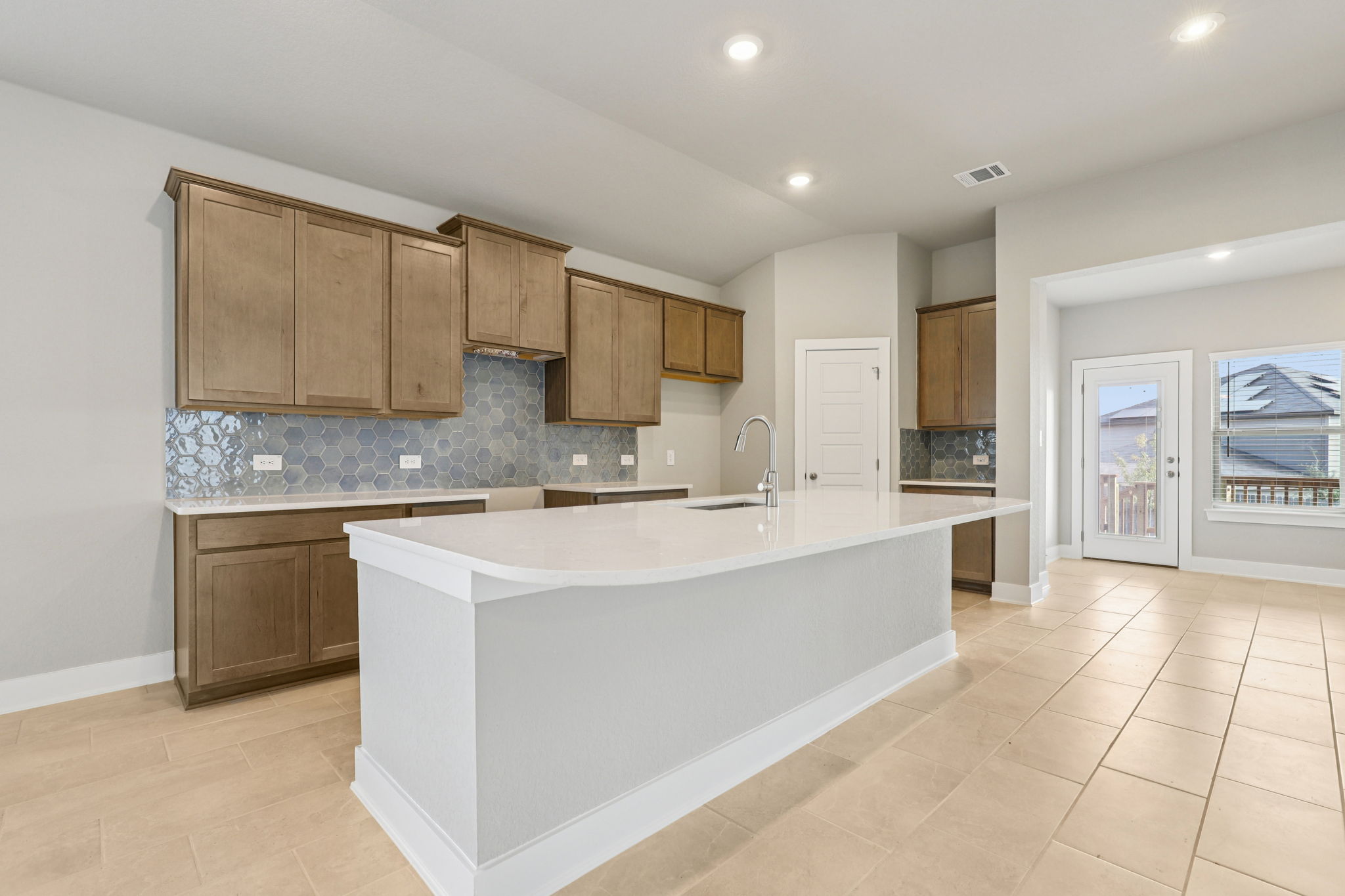 San Antonio East - Legendary Trails - 120 Perciful Ave Schertz TX 78108 - 012