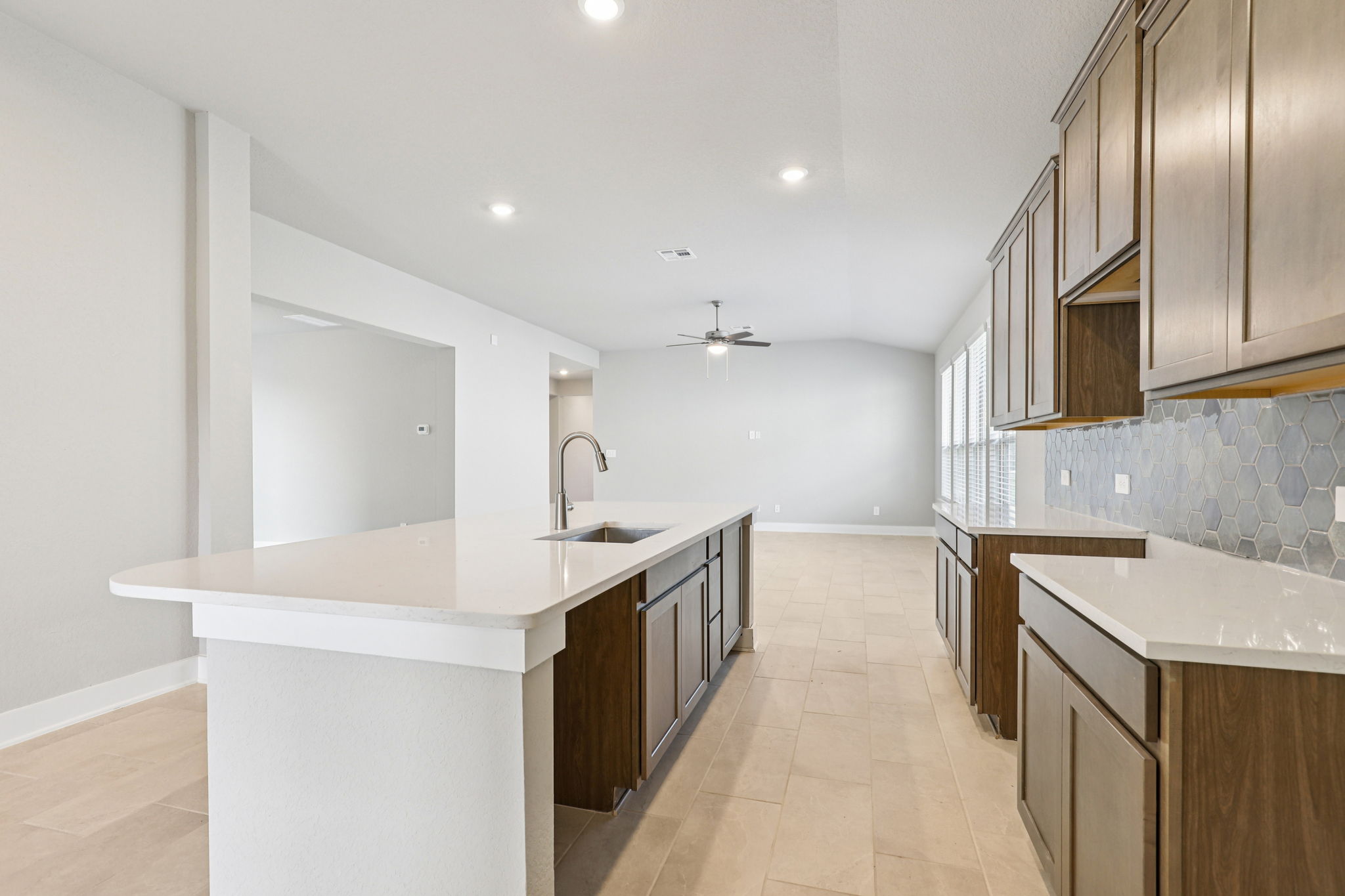 San Antonio East - Legendary Trails - 120 Perciful Ave Schertz TX 78108 - 014