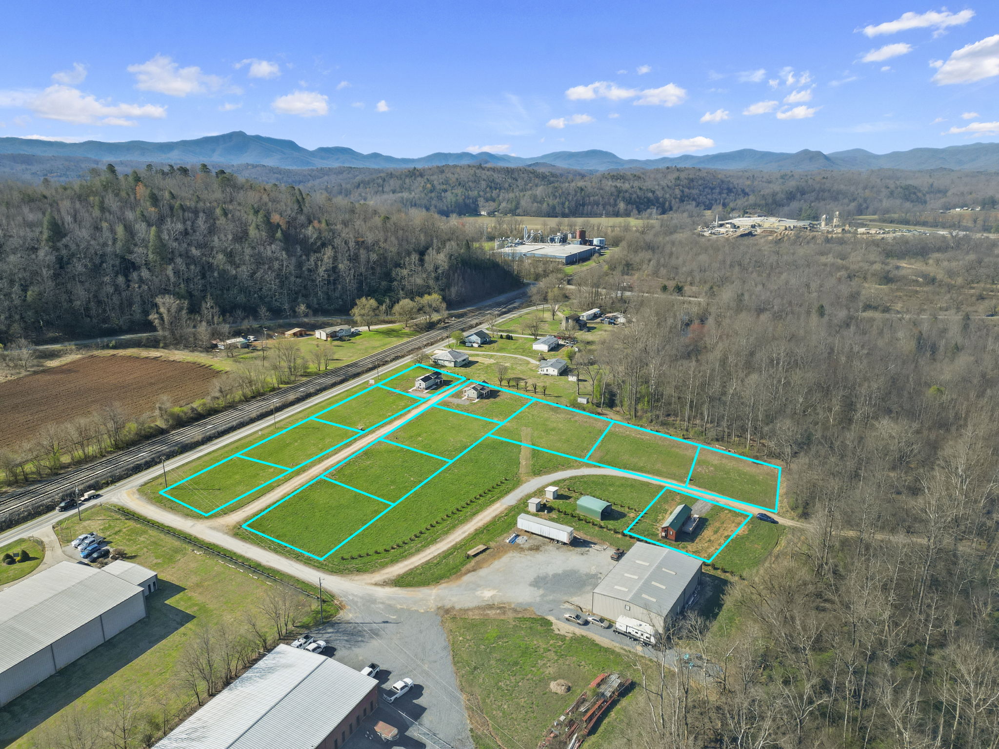 71 River Vlg Dr, Marion, NC 28752, USA Photo 8