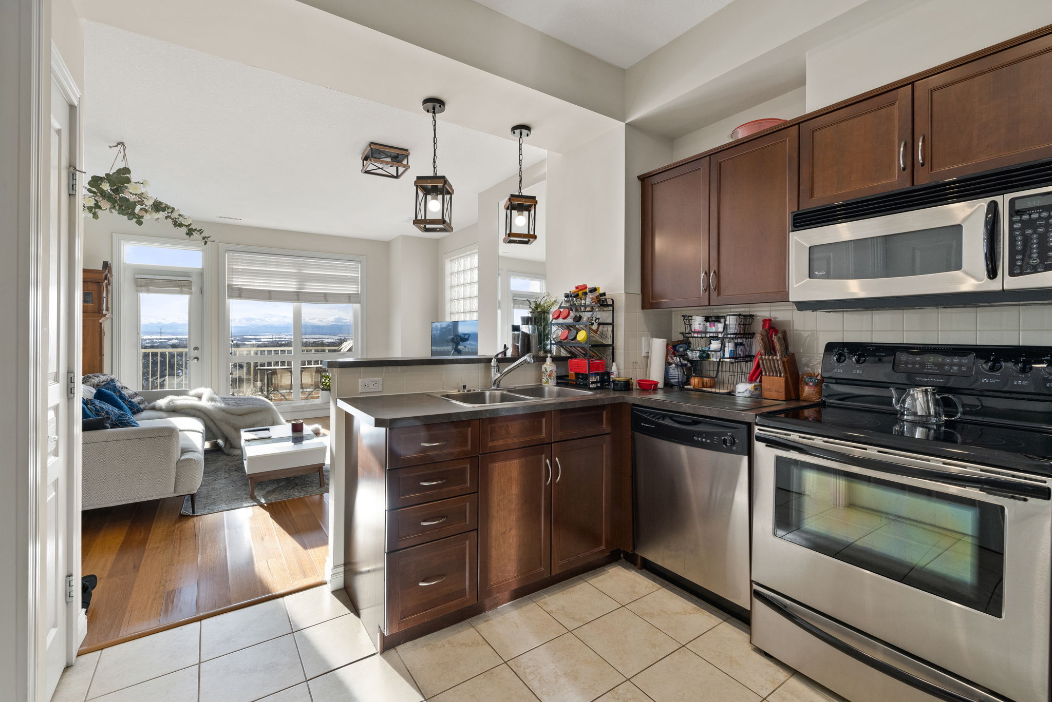 Rockyledge View NW, Calgary, AB T3G, Canada Photo 12