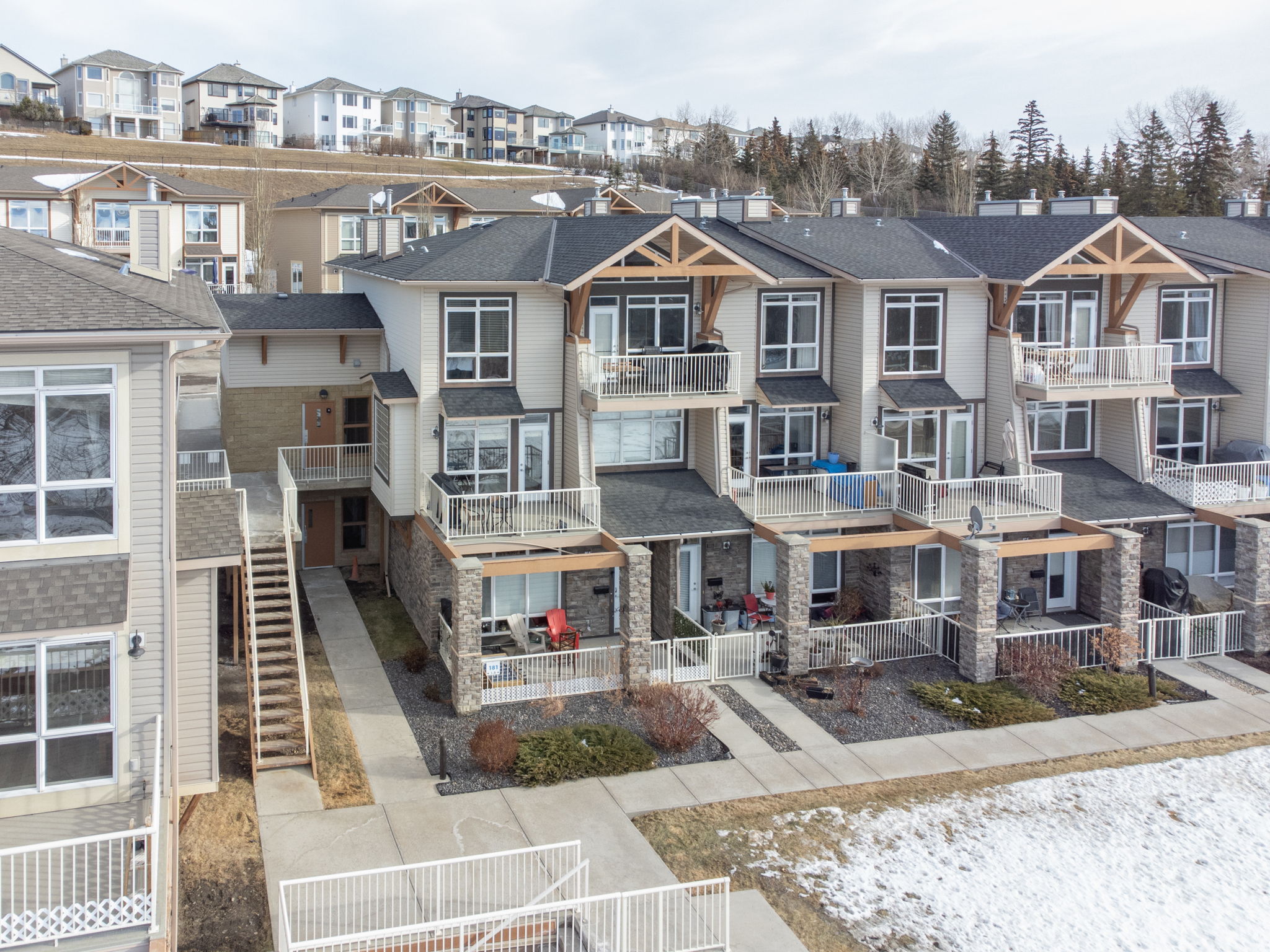 Rockyledge View NW, Calgary, AB T3G, Canada Photo 44