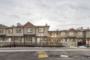 Rockyledge View NW, Calgary, AB T3G, Canada Photo 4