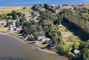  Photo 48