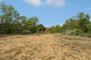  Photo 0