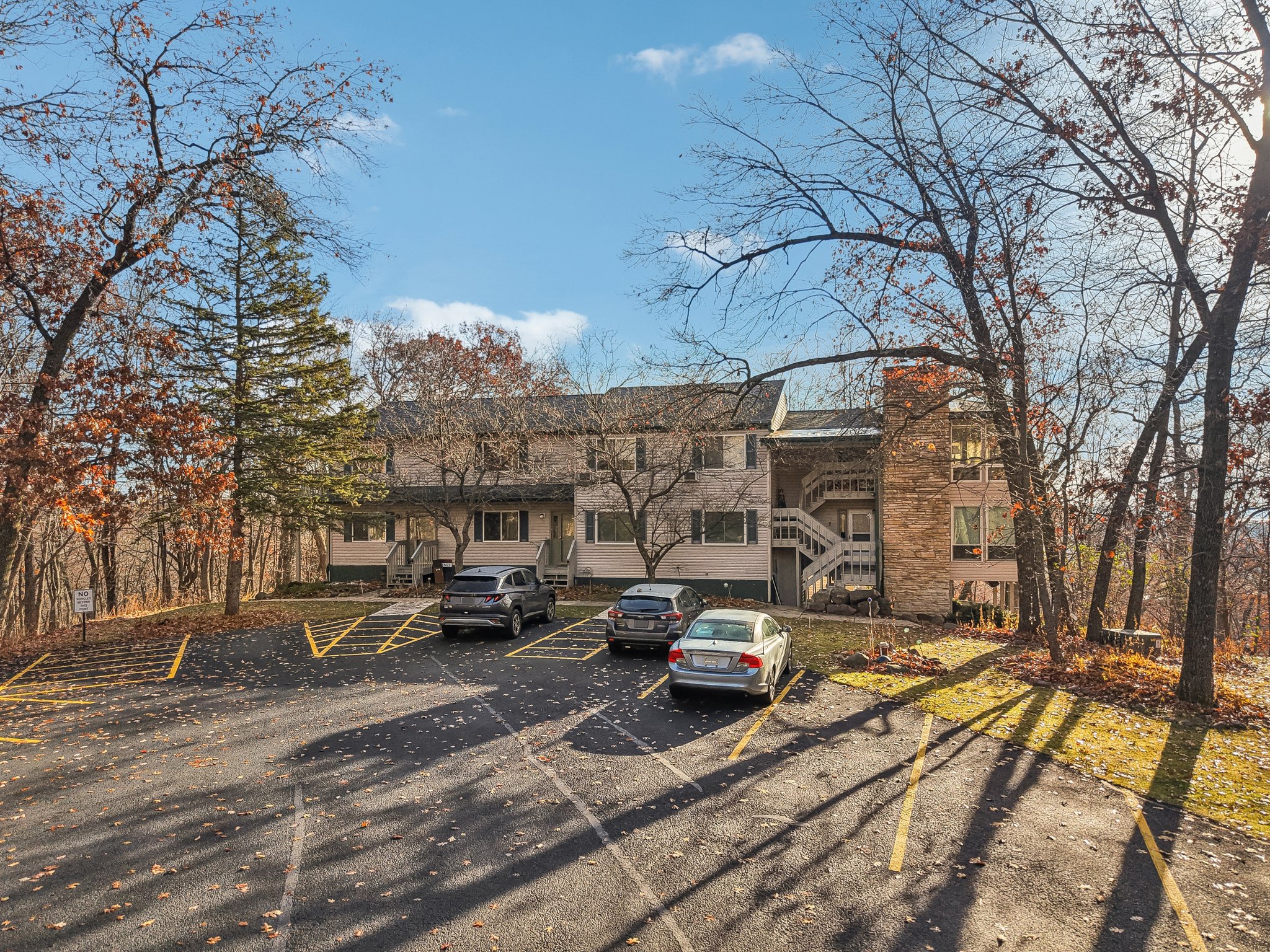 S6185 Bluff Rd-S2211-1-003.jpg