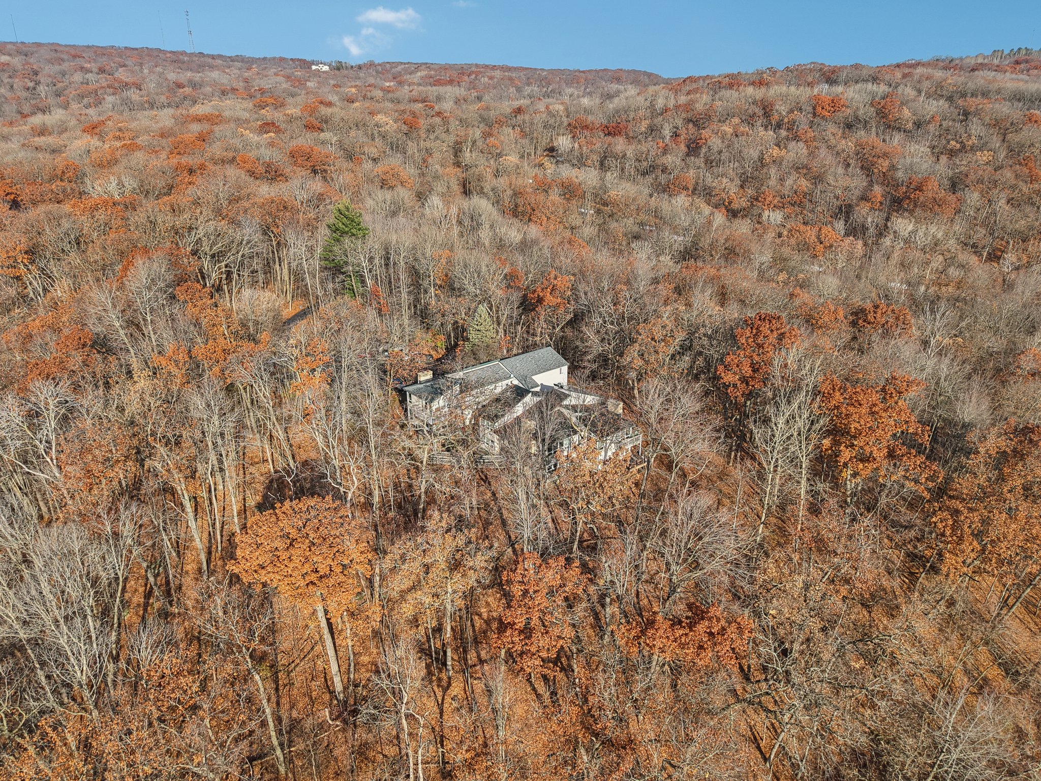 S6185 Bluff Rd-S2211-1-015.jpg