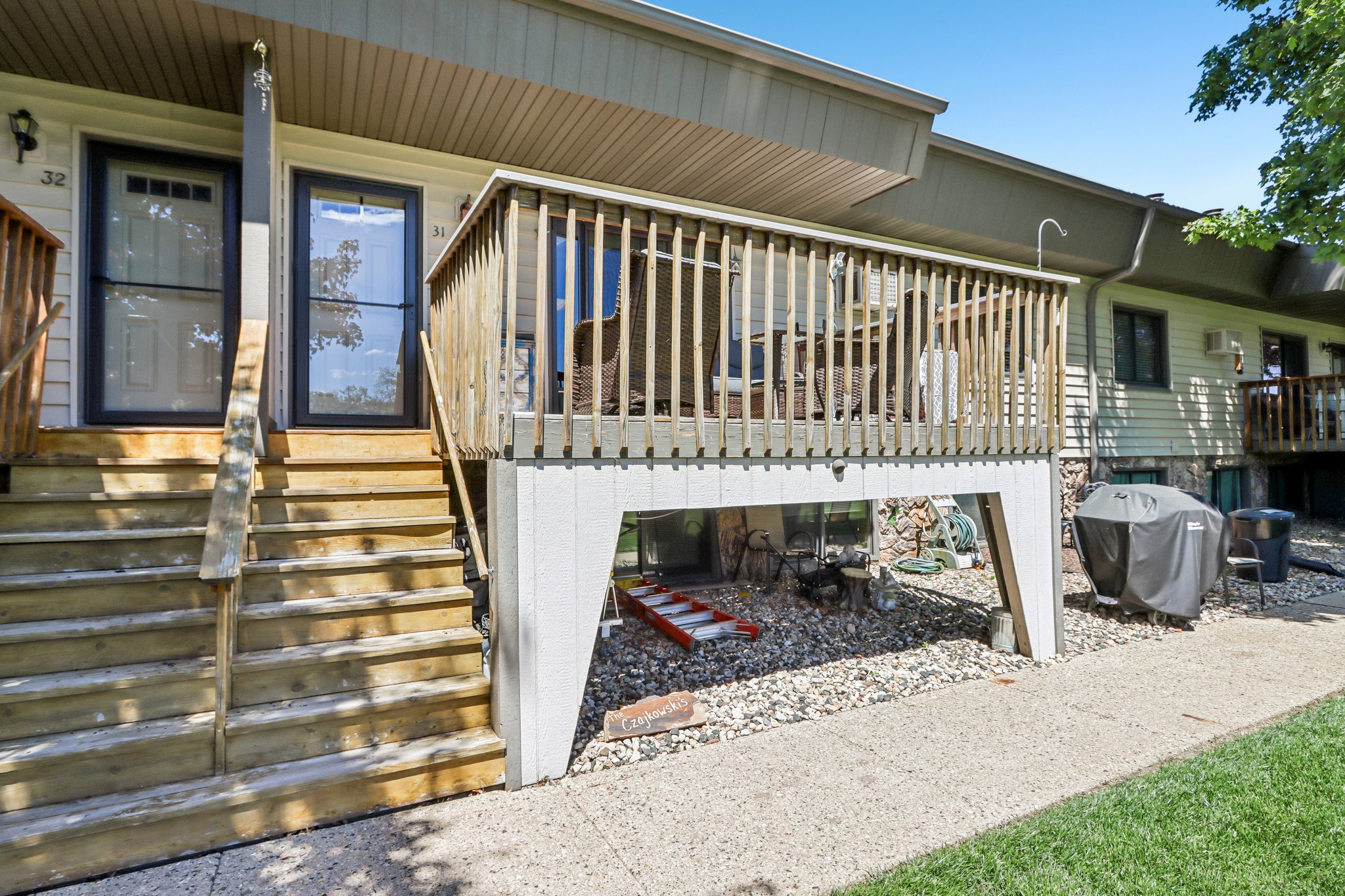 S8170 Kassner Rd 31-S1205-006.jpg