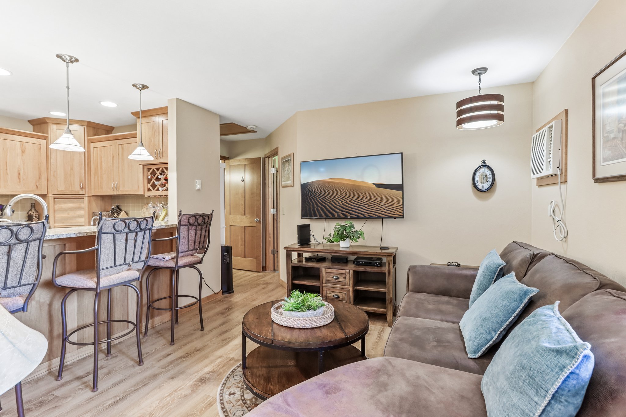 S8170 Kassner Rd 31-S1205-014.jpg