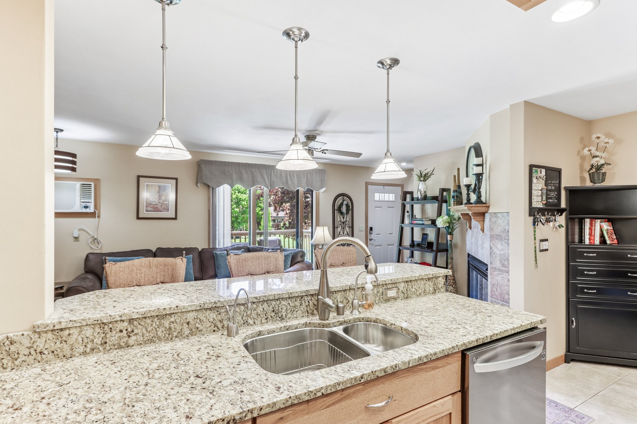 S8170 Kassner Rd 31-S1205-026.jpg