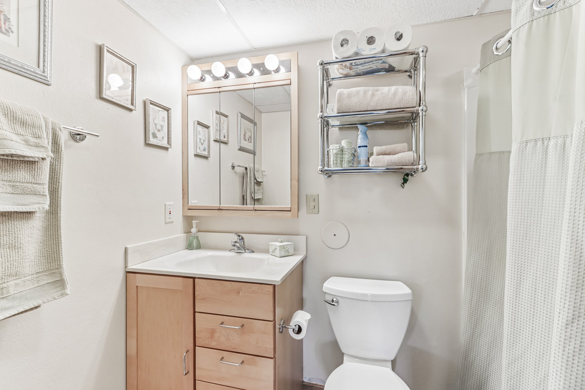 S8170 Kassner Rd 31-S1205-039.jpg