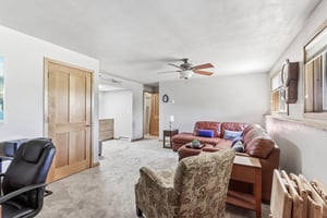 S8170 Kassner Rd 31-S1205-035.jpg