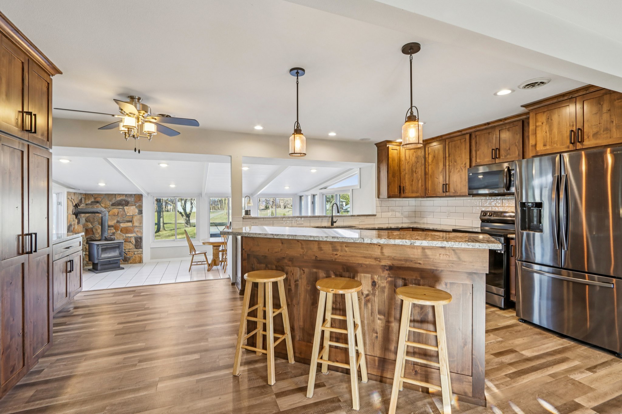 S9061 Meadowdale Rd-S1303-015.jpg