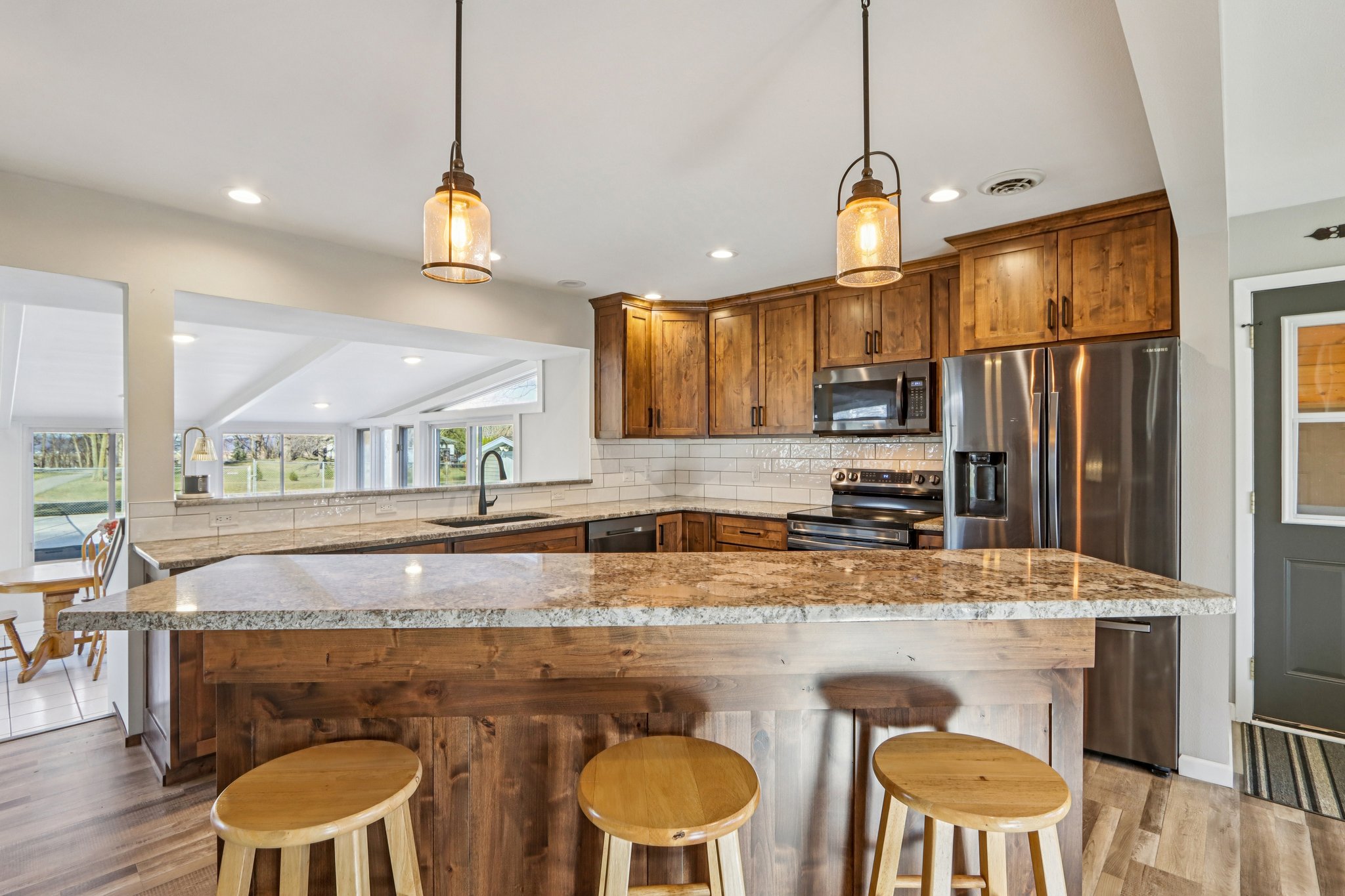 S9061 Meadowdale Rd-S1303-016.jpg