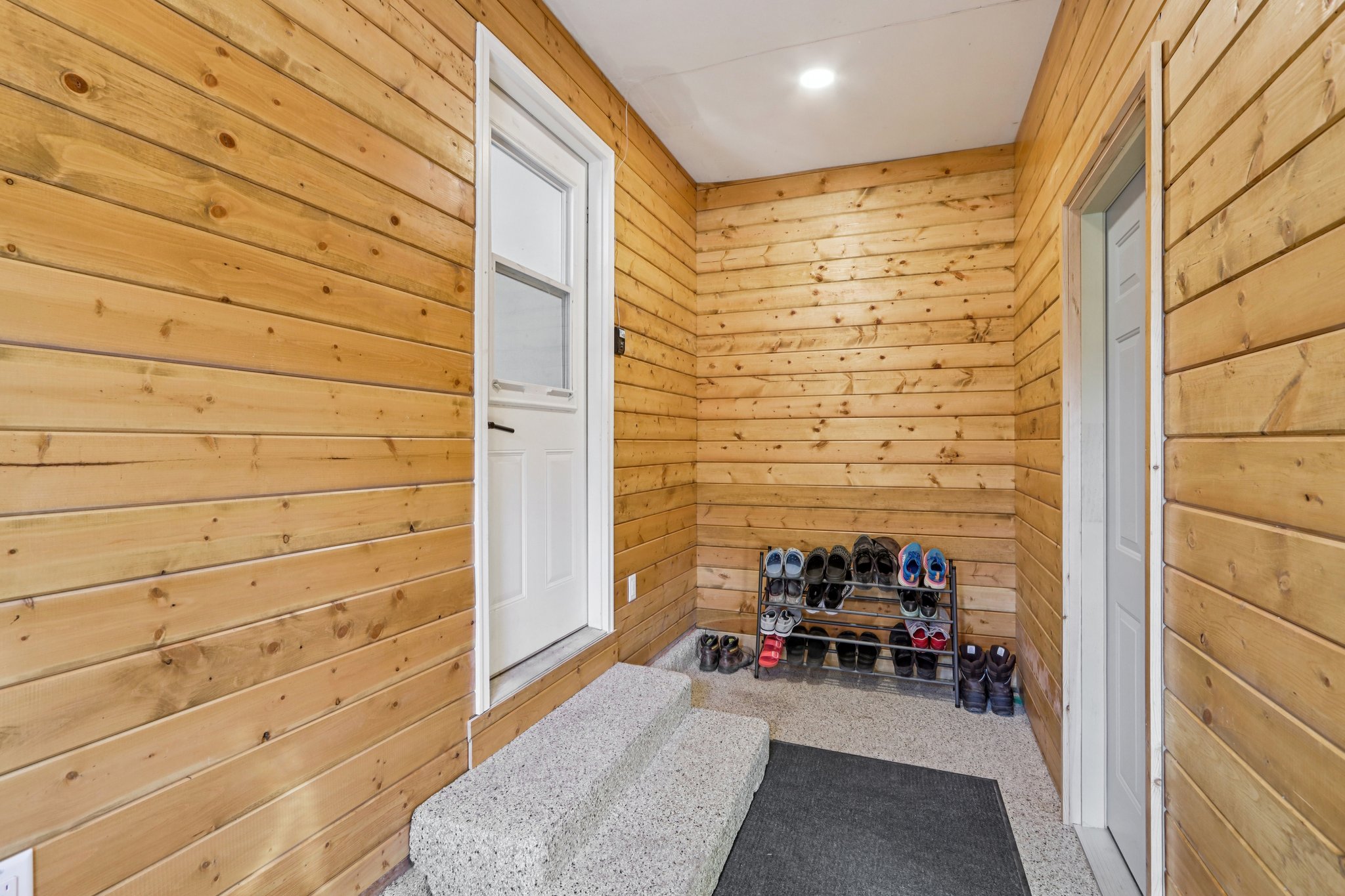 S9061 Meadowdale Rd-S1303-043.jpg