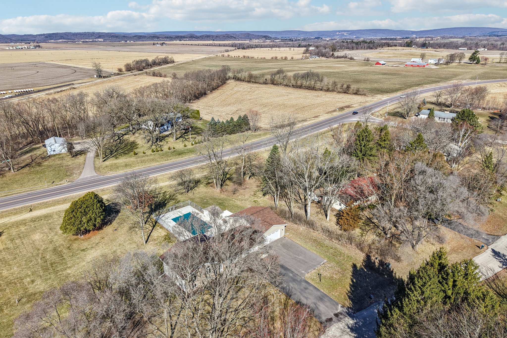 S9061 Meadowdale Rd-S1303-059.jpg