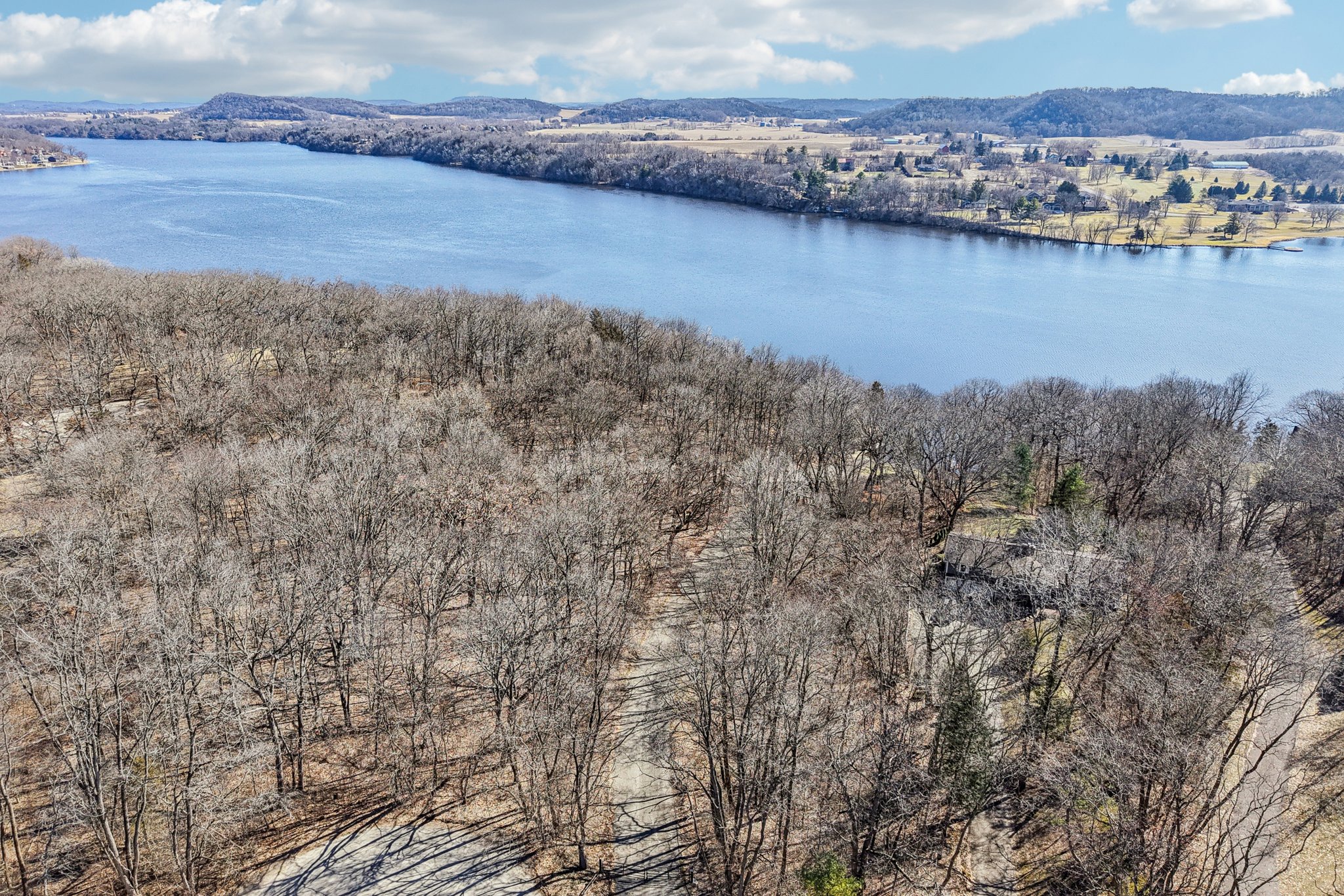 S9061 Meadowdale Rd-S1303-064.jpg