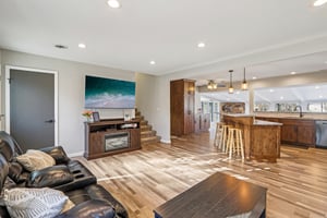 S9061 Meadowdale Rd-S1303-006.jpg