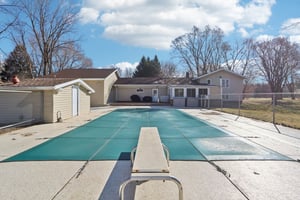 S9061 Meadowdale Rd-S1303-050.jpg