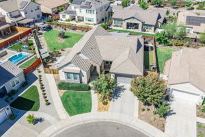  Photo 48