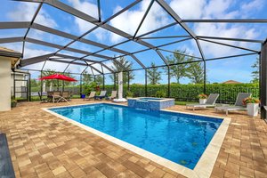 CUSTOM POOL WITH SPA HEATED & COOLED