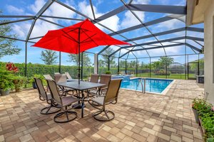 CUSTOM POOL WITH SPA HEATED & COOLED