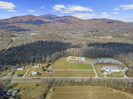 71 River Vlg Dr, Marion, NC 28752, USA Photo 13