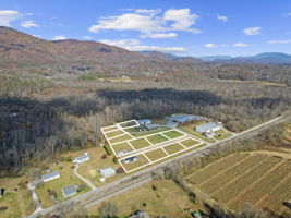 71 River Vlg Dr, Marion, NC 28752, USA Photo 12