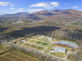 71 River Vlg Dr, Marion, NC 28752, USA Photo 11