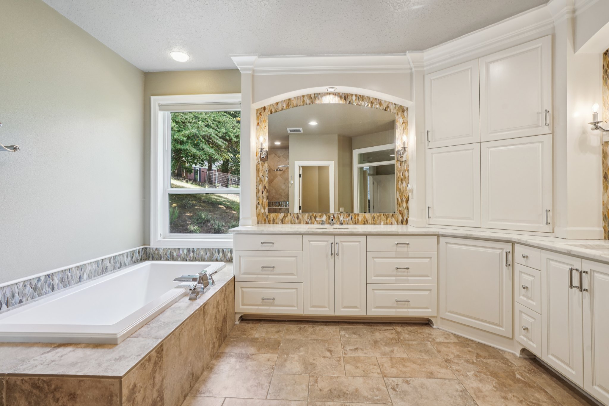 Tyndall Ct-S0608-043.jpg