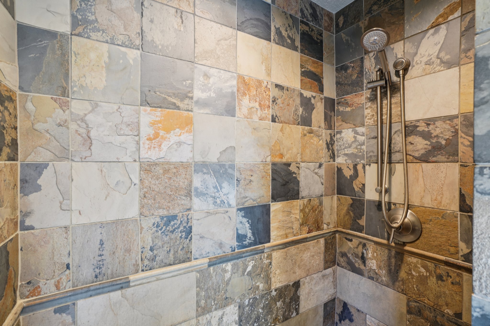 Tyndall Ct-S0608-051.jpg