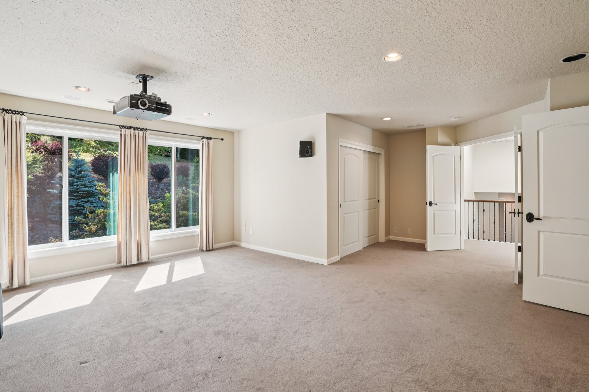 Tyndall Ct-S0608-060.jpg