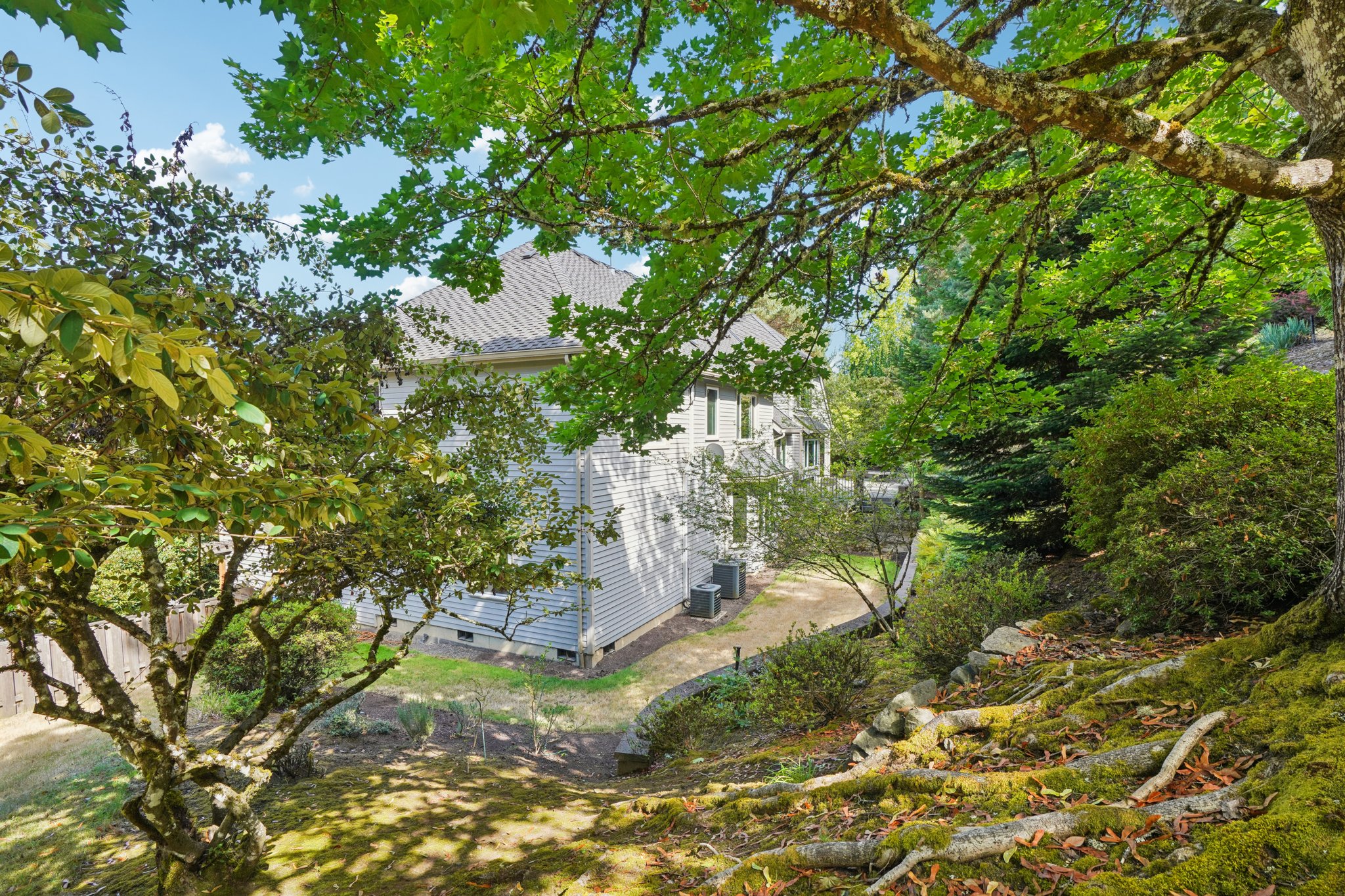 Tyndall Ct-S0608-062.jpg