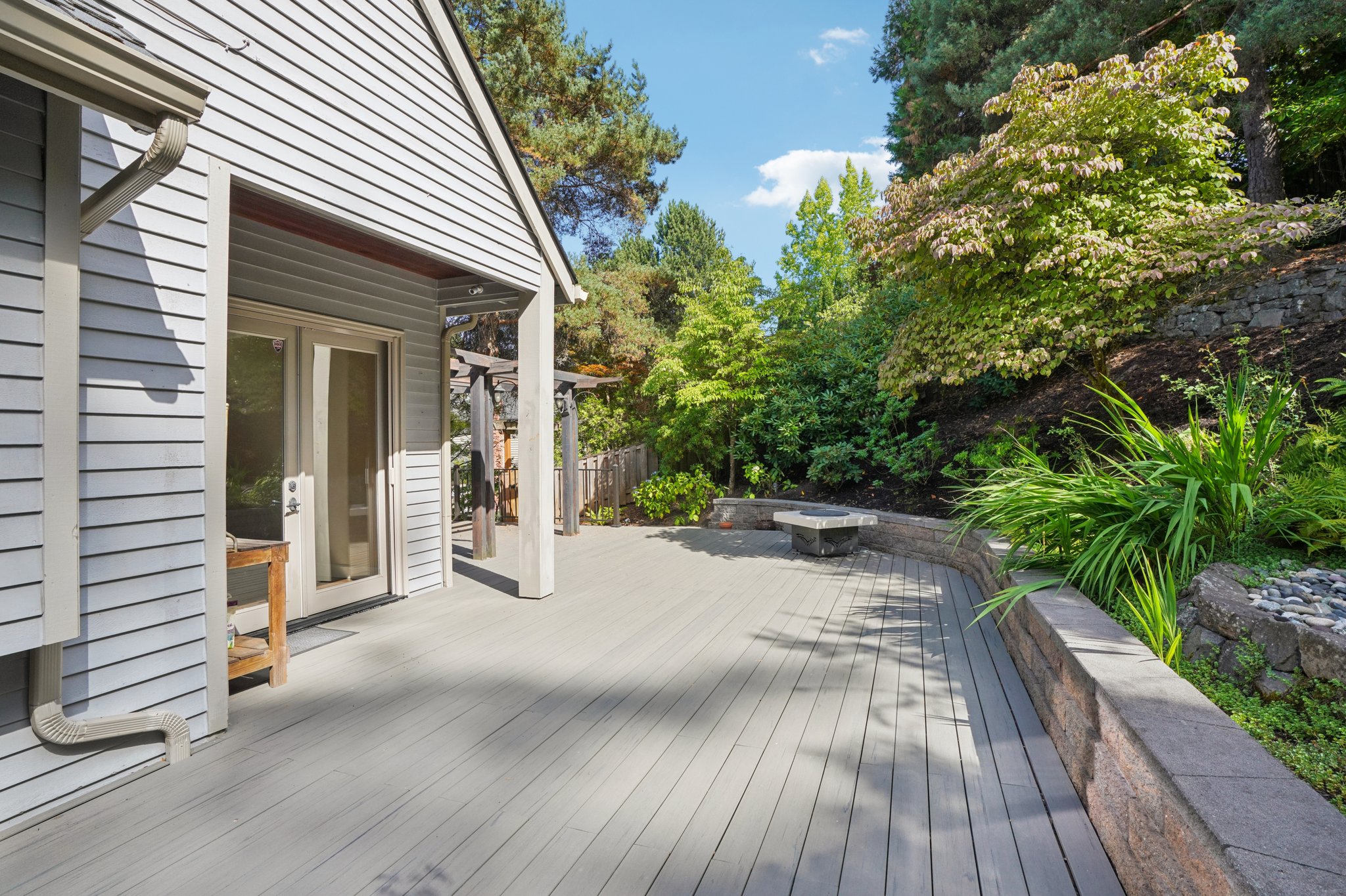 Tyndall Ct-S0608-067.jpg