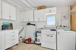  Photo 35