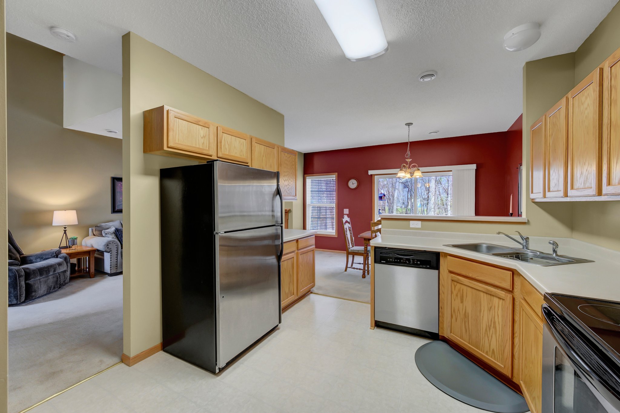 910 Village Pkwy, Circle Pines, MN 55014, US Photo 15