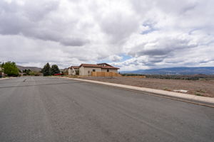  Photo 0