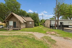 W Main St - S Kelly Ave_015.jpg