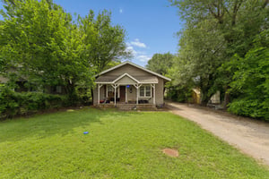 W Main St - S Kelly Ave_017.jpg