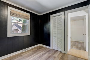 Crocus Rd-025