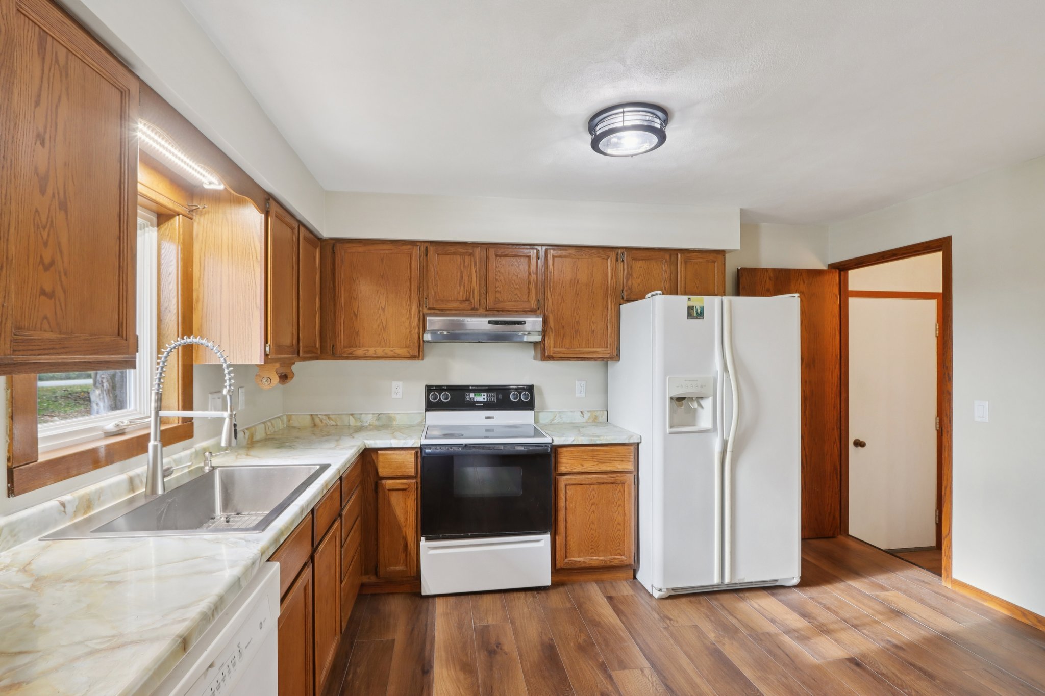 W1152 Fox Rd-S2910-016.jpg