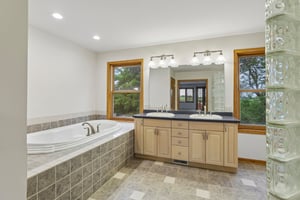 W12242 W Clarkson Rd-S2607-052.jpg